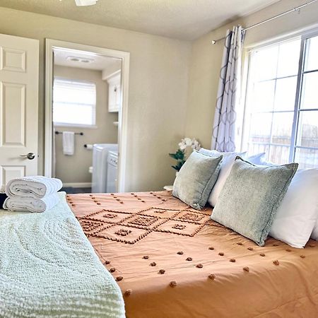 Near Downtown- Kitchen-Washerdryer-Parking Medford Luaran gambar