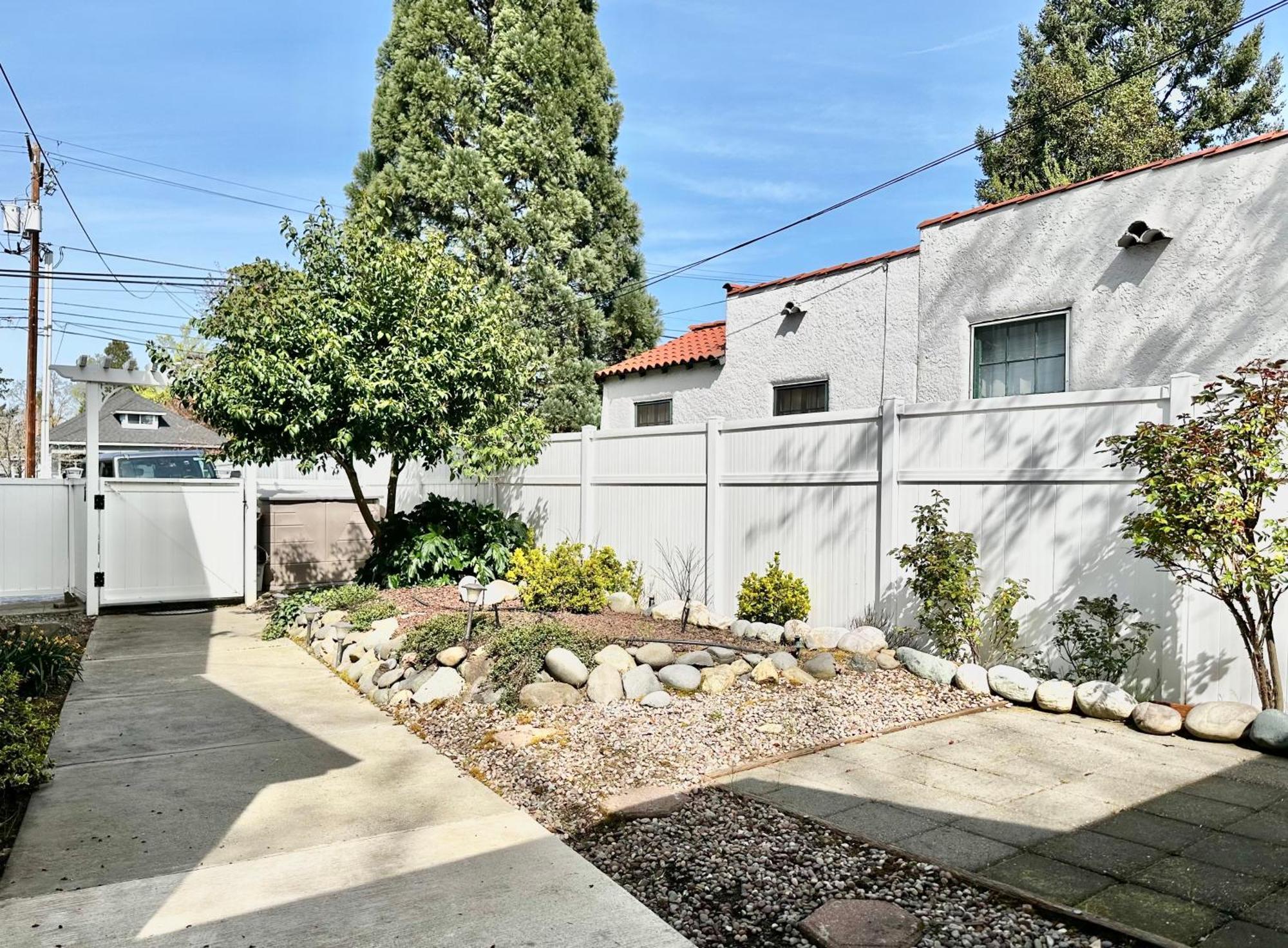 Near Downtown- Kitchen-Washerdryer-Parking Medford Luaran gambar