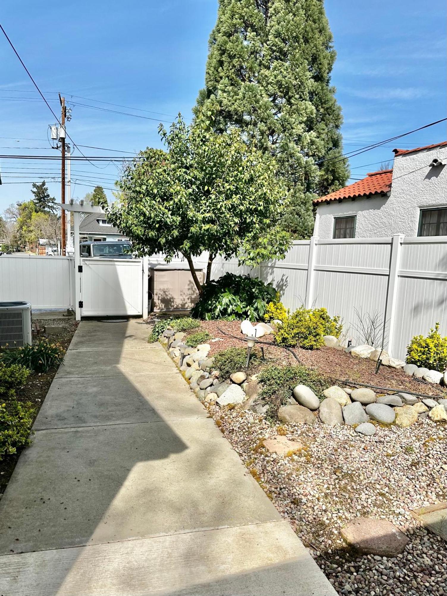 Near Downtown- Kitchen-Washerdryer-Parking Medford Luaran gambar